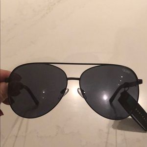 Quay black aviators